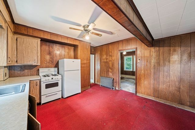 80 Sunset Ave, Brockton, MA 02301