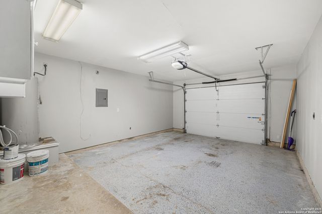 8815 Mission mdw, San Antonio, TX 78223