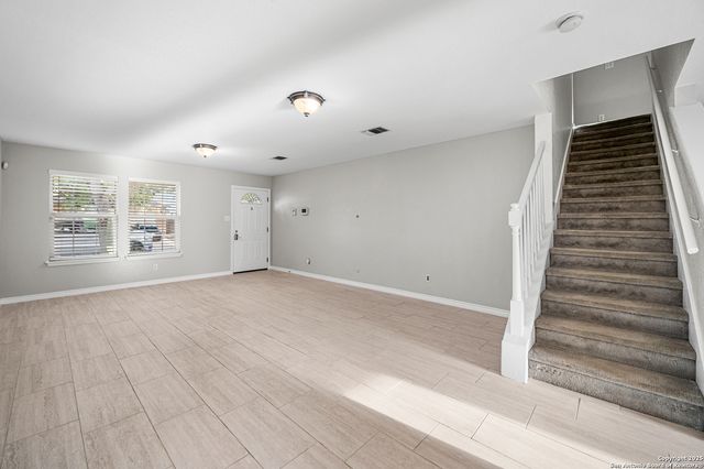 8815 Mission mdw, San Antonio, TX 78223