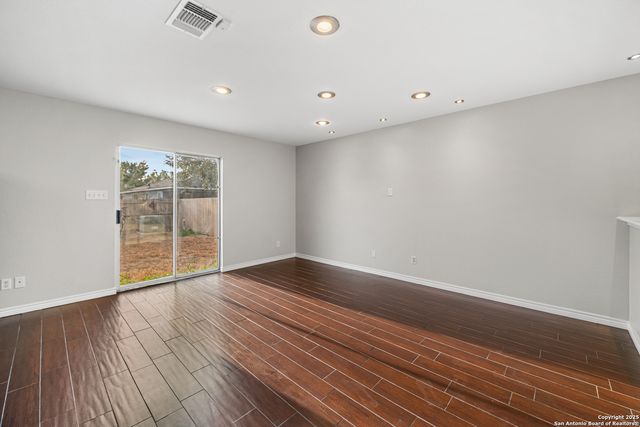 8815 Mission mdw, San Antonio, TX 78223