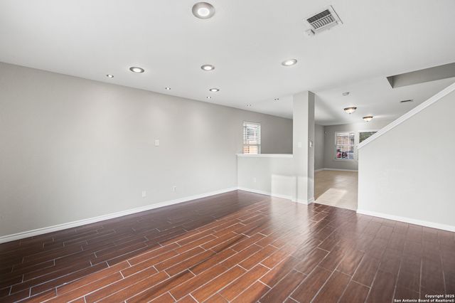 8815 Mission mdw, San Antonio, TX 78223