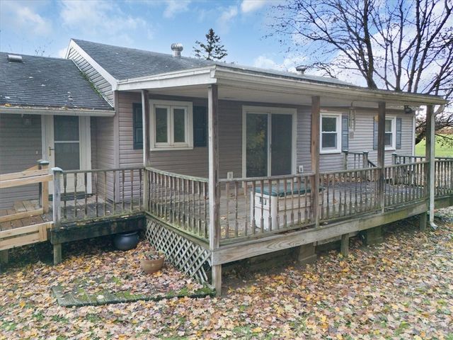 7200 Sutton Rd, Arcadia, NY 14489