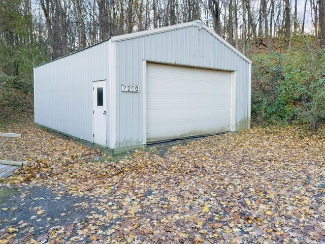7200 Sutton Rd, Arcadia, NY 14489