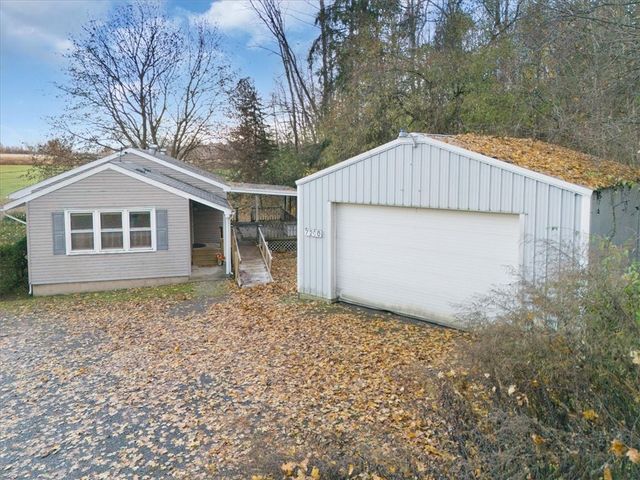 7200 Sutton Rd, Arcadia, NY 14489