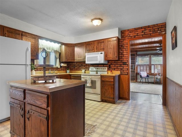 7200 Sutton Rd, Arcadia, NY 14489