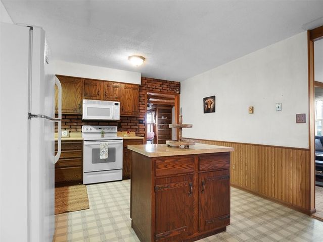 7200 Sutton Rd, Arcadia, NY 14489