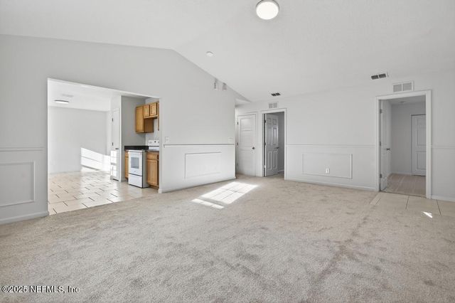 9070 3RD Avenue, Jacksonville, FL 32208