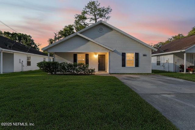 9070 3RD Avenue, Jacksonville, FL 32208