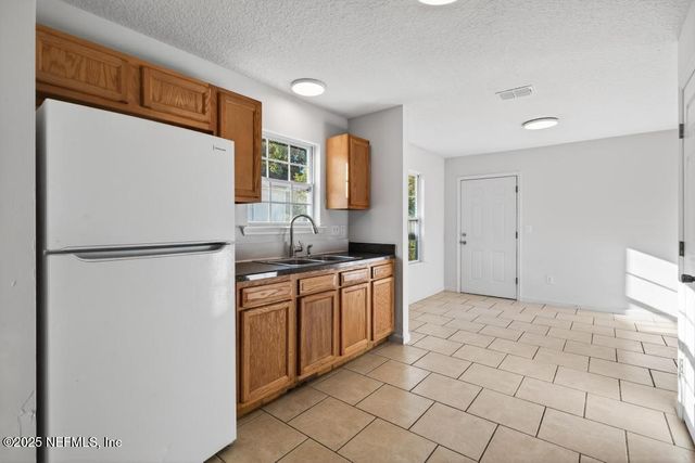 9070 3RD Avenue, Jacksonville, FL 32208