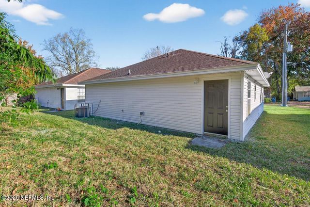 9070 3RD Avenue, Jacksonville, FL 32208