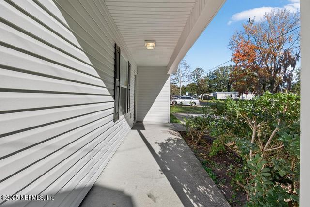 9070 3RD Avenue, Jacksonville, FL 32208