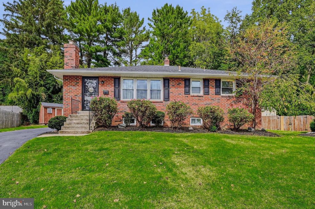 2449 E PARRIS DR, Wilmington, DE 19808 — exterior
