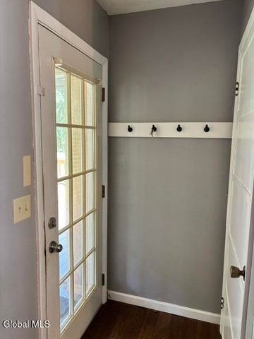 41 Red Oak Lane, Milton, NY 12020
