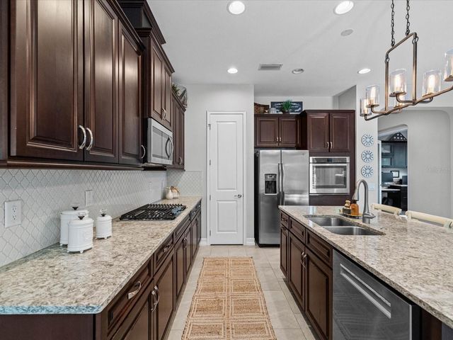 3719 WICKET FIELD ROAD, Lutz, FL 33548