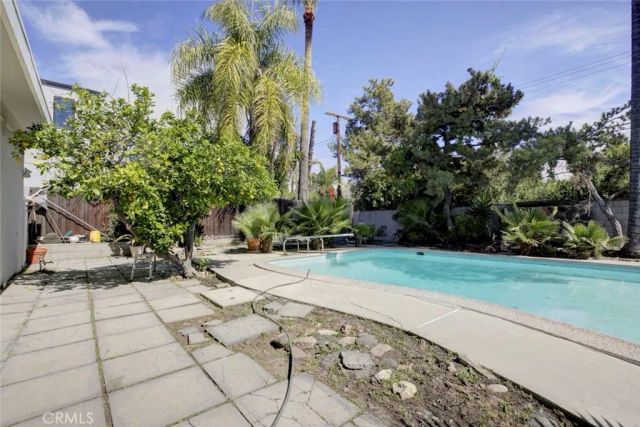 10412 Reseda, Porter Ranch, CA 91326
