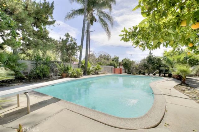 10412 Reseda, Porter Ranch, CA 91326