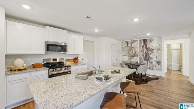 1728 DIXON CIRCLE, Mount Olive, AL 35117