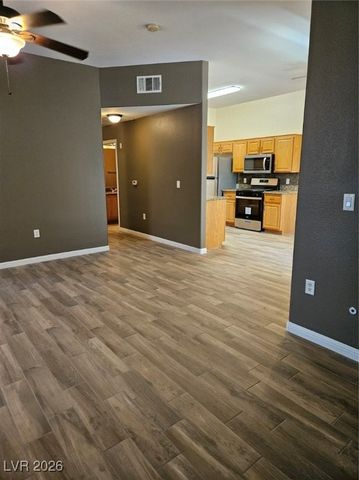 700 CARNEGIE Street 4113, Henderson, NV 89052