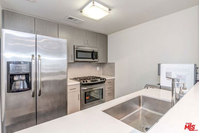 436 S Virgil Avenue PH 1, Los Angeles, CA 90020