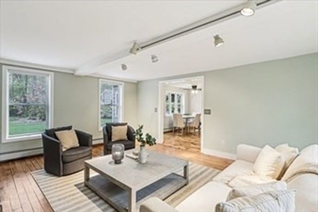 118 River Rd, Merrimac, MA 01860