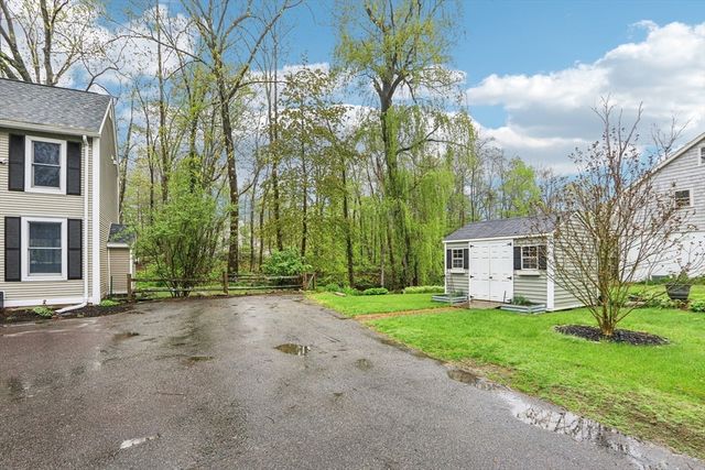 118 River Rd, Merrimac, MA 01860