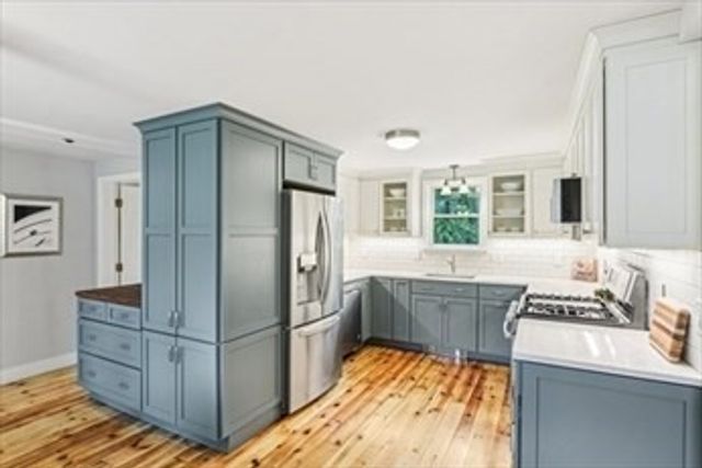 118 River Rd, Merrimac, MA 01860