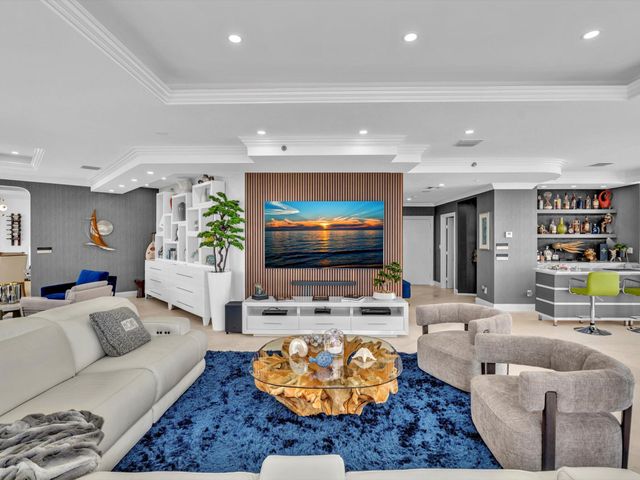 7000 Island Boulevard Ph-06, Aventura, FL 33160