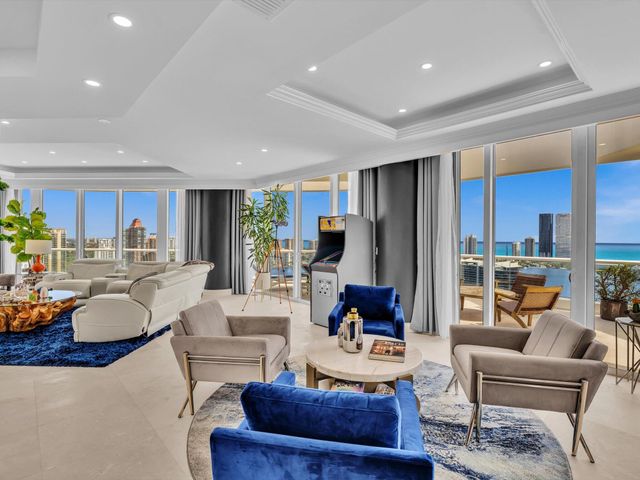 7000 Island Boulevard Ph-06, Aventura, FL 33160