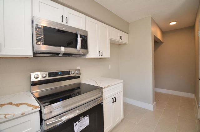 12019 Bob White Drive, Houston, TX 77035