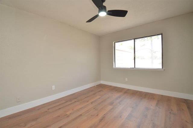 12019 Bob White Drive, Houston, TX 77035