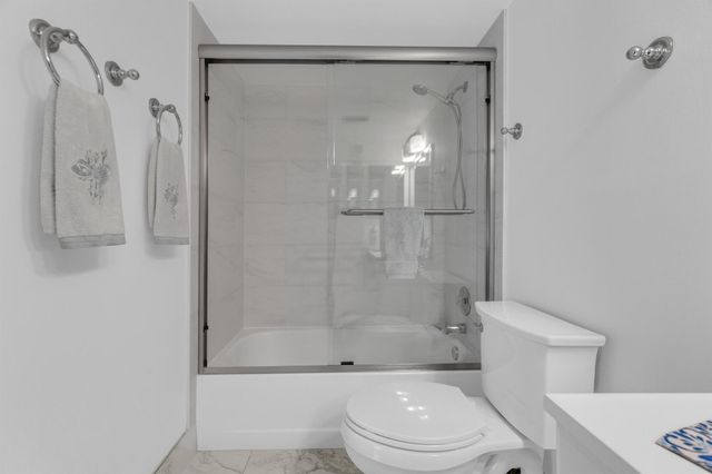 7301 Amberly Lane 109, Delray Beach, FL 33446