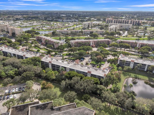 7301 Amberly Lane 109, Delray Beach, FL 33446