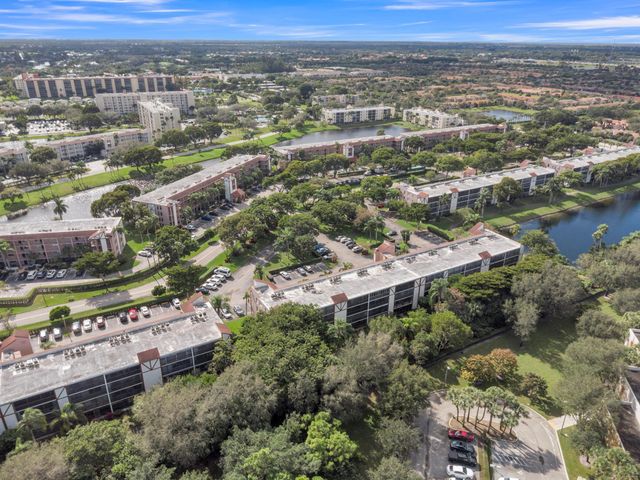 7301 Amberly Lane 109, Delray Beach, FL 33446
