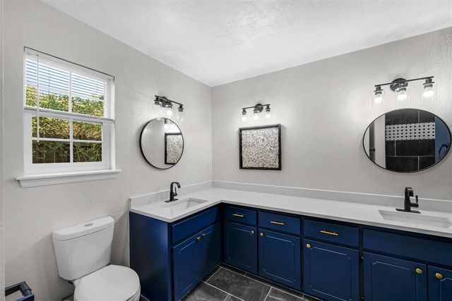 7202 NW Willow Creek Dr, Lawton, OK 73505