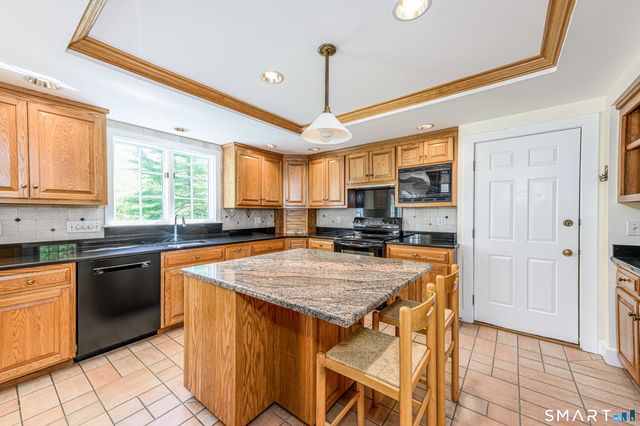 191 Saddle Hill Drive, Guilford, CT 06437