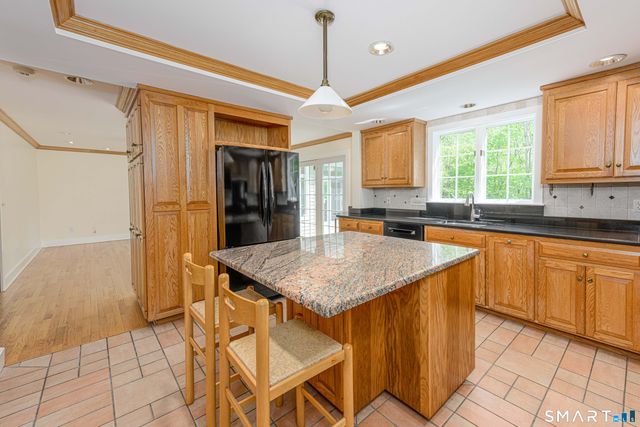 191 Saddle Hill Drive, Guilford, CT 06437