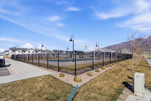 1194 W SUMMIT PKWY, Santaquin, UT 84655