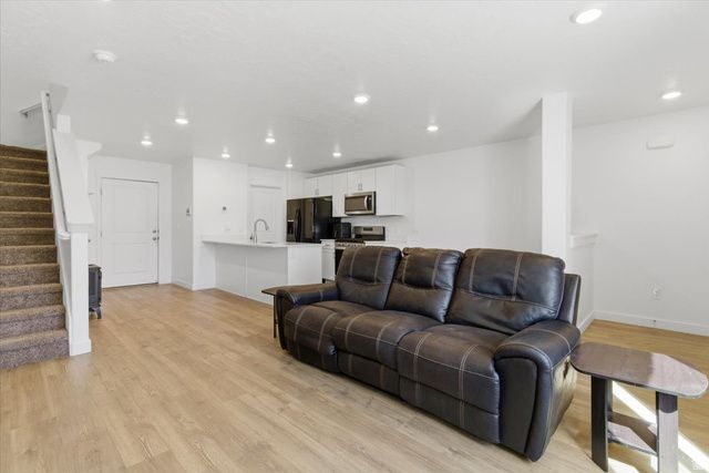 1194 W SUMMIT PKWY, Santaquin, UT 84655