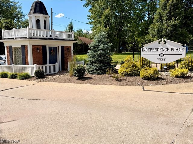 9995 Independence Drive 8B, North Royalton, OH 44133