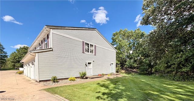 9995 Independence Drive 8B, North Royalton, OH 44133
