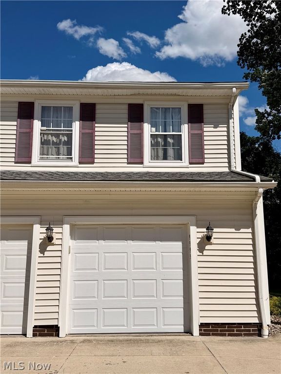 9995 Independence Drive 8B, North Royalton, OH 44133