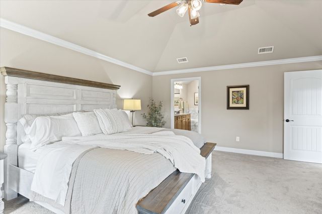 1321 Highland Park Circle, Granbury, TX 76048