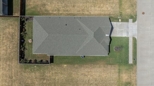 1321 Highland Park Circle, Granbury, TX 76048