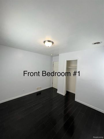 24607 Cunningham Avenue, Warren, MI 48091