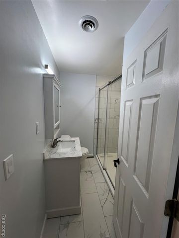 24607 Cunningham Avenue, Warren, MI 48091