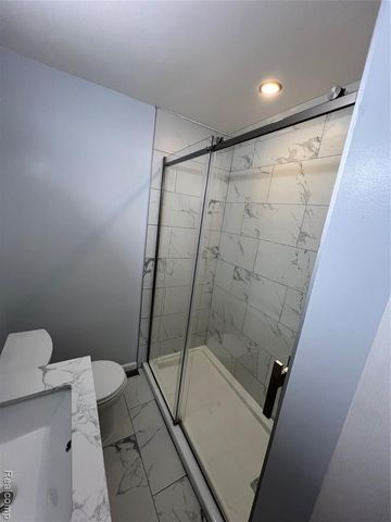 24607 Cunningham Avenue, Warren, MI 48091