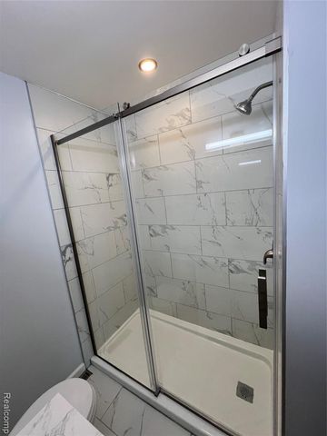 24607 Cunningham Avenue, Warren, MI 48091