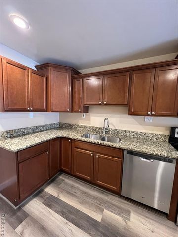 24607 Cunningham Avenue, Warren, MI 48091