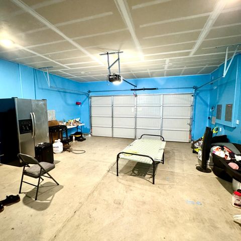 7012 W Donner Avenue, Fresno, CA 93723