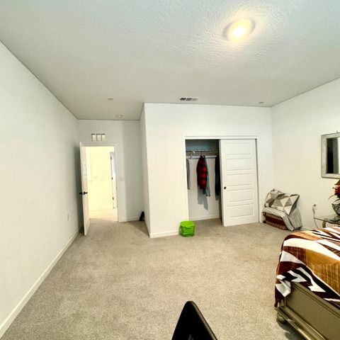 7012 W Donner Avenue, Fresno, CA 93723